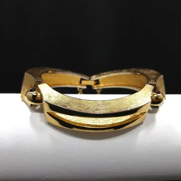 Vintage Monet Modern Mid-Century Bracelet, Gold Plated, 1950s - Picture 9 of 10